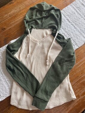 Two-Tone Waffle Knit Hoodie - Olive Green & Cream